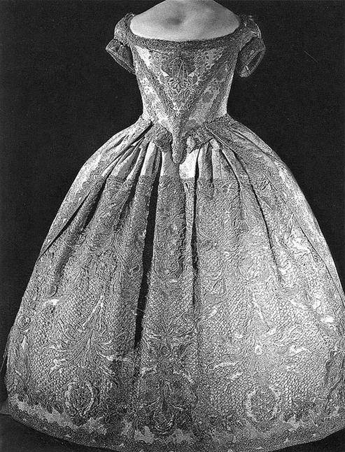 Иллюстрация к книге — Гвардейское столетие [pic_5.jpg]