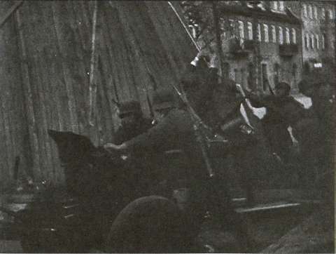 Иллюстрация к книге — Вторжение. Судьба генерала Павлова [i_008.jpg]