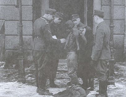 Иллюстрация к книге — Дважды невидимый фронт. Ленинградские чекисты в тылу врага [i_028.jpg]