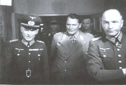 Иллюстрация к книге — Поворот под Москвой [i_012.jpg]