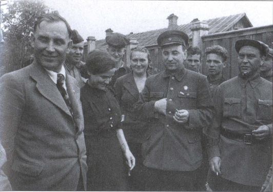 Иллюстрация к книге — Русские эсэсовцы [i_019.jpg]