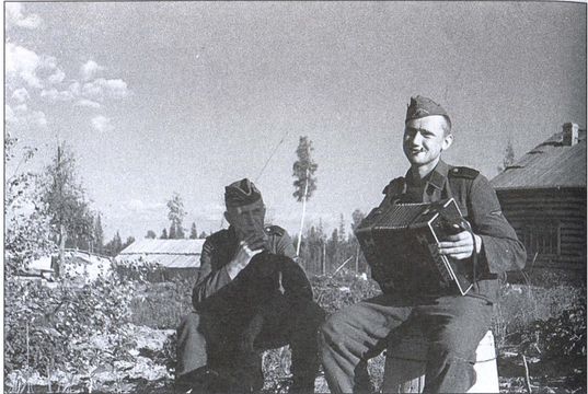 Иллюстрация к книге — Русские эсэсовцы [i_022.jpg]