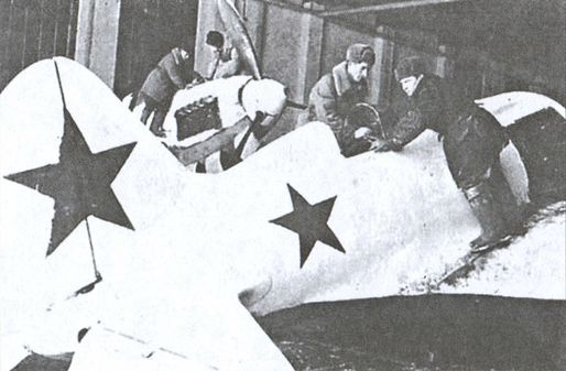 Иллюстрация к книге — Советская авиапромышленность в годы Великой Отечественной войны [i_025.jpg]