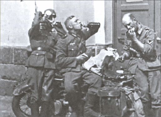 Иллюстрация к книге — Холокост в Латвии. «Убить всех евреев!» [i_005.jpg]