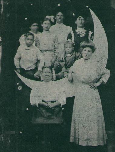 Иллюстрация к книге — Дом странных детей [i_026.jpg]