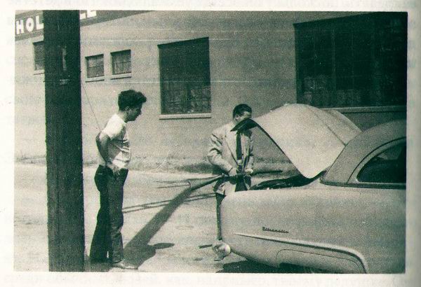 Иллюстрация к книге — Дом странных детей [i_043.jpg]