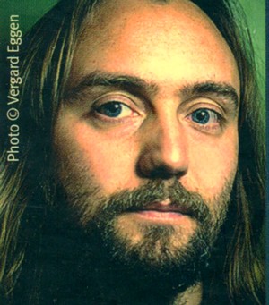 Иллюстрация к книге — Замыкая круг [i_001.jpg]