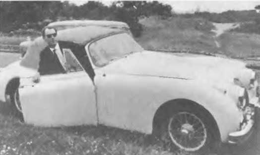 Иллюстрация к книге — Голый шпион [i_016.jpg]