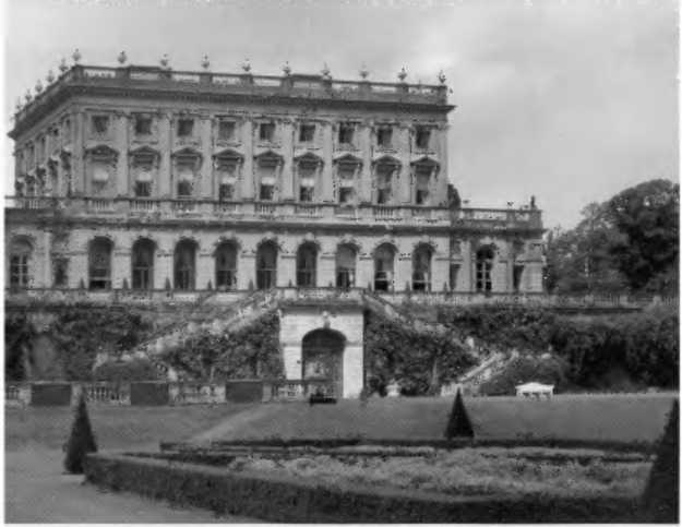 Иллюстрация к книге — Голый шпион [i_024.jpg]