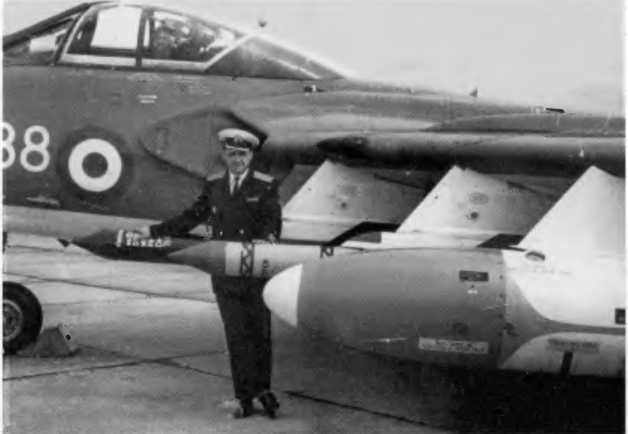 Иллюстрация к книге — Голый шпион [i_029.jpg]