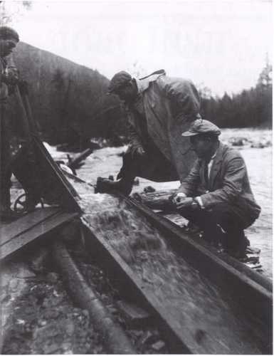 Иллюстрация к книге — Змееед [i_018.jpg]