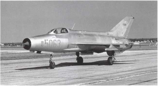 Иллюстрация к книге — Кузькина мать. Хроника великого десятилетия [i_101.jpg]