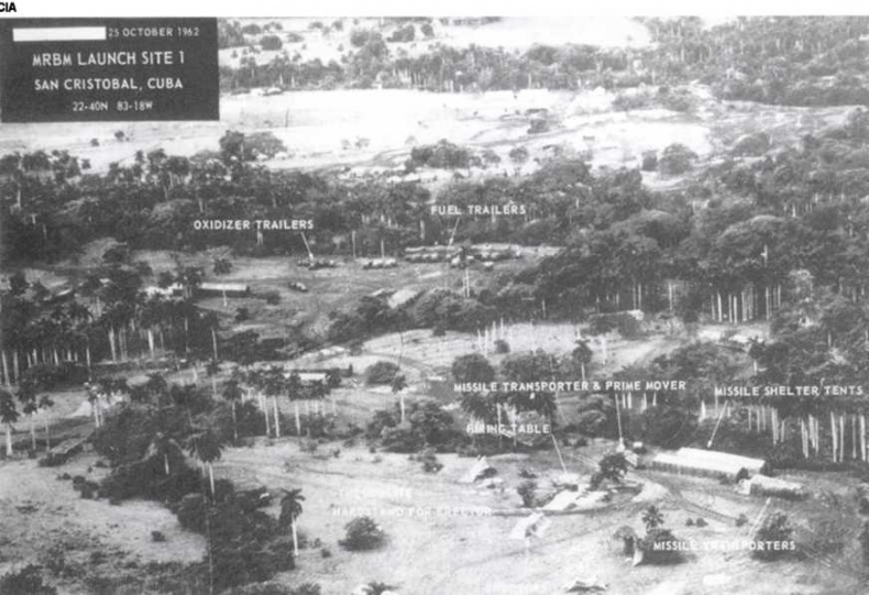 Иллюстрация к книге — Кузькина мать. Хроника великого десятилетия [i_120.jpg]