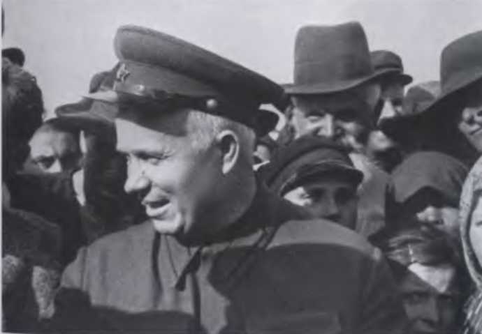 Иллюстрация к книге — Против всех [i_006.jpg]