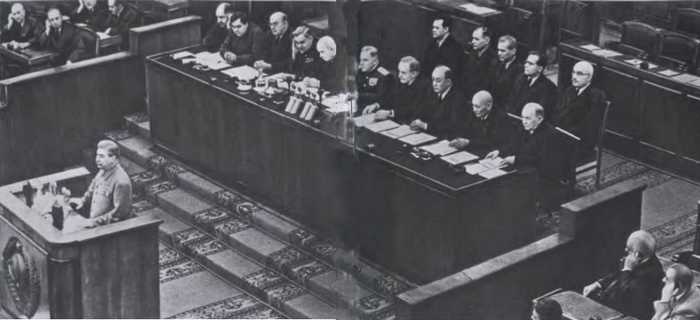 Иллюстрация к книге — Против всех [i_018.jpg]