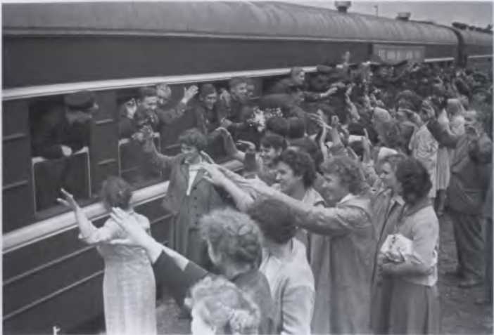 Иллюстрация к книге — Против всех [i_043.jpg]