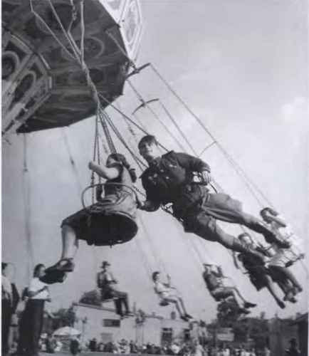 Иллюстрация к книге — Против всех [i_089.jpg]