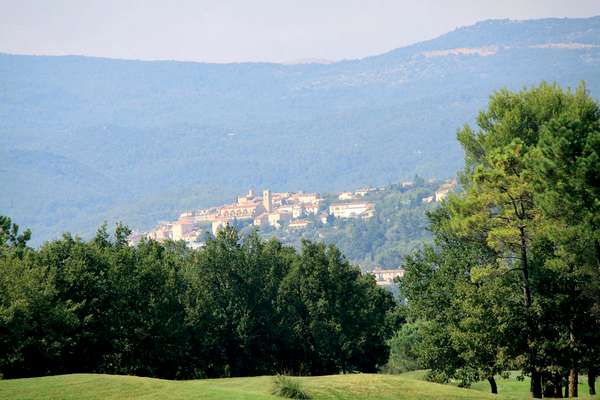 Иллюстрация к книге — Бенвенуто [i_004.jpg]