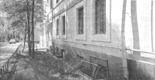 Иллюстрация к книге — Детство Левы [i_026.jpg]