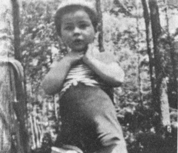 Иллюстрация к книге — Королю червонному - дорога дальняя [i_001.jpg]