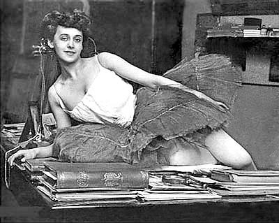 Иллюстрация к книге — Булгаков и "Маргарита", или История несчастной любви "Мастера" [i_025.jpg]