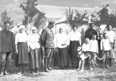 Иллюстрация к книге — Буденный [i_004.jpg]