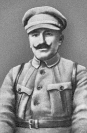 Иллюстрация к книге — Буденный [i_012.jpg]