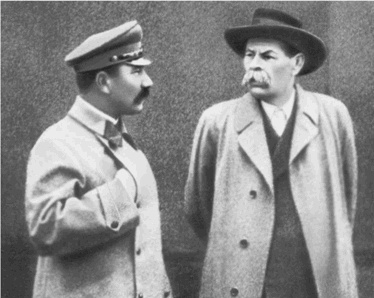 Иллюстрация к книге — Буденный [i_036.jpg]