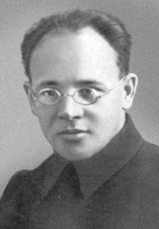 Иллюстрация к книге — Буденный [i_037.jpg]