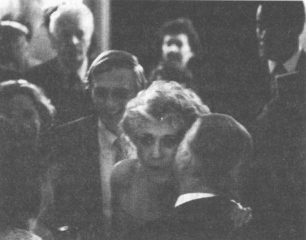 Иллюстрация к книге — Прощайте, мама и папа [_20.jpg]