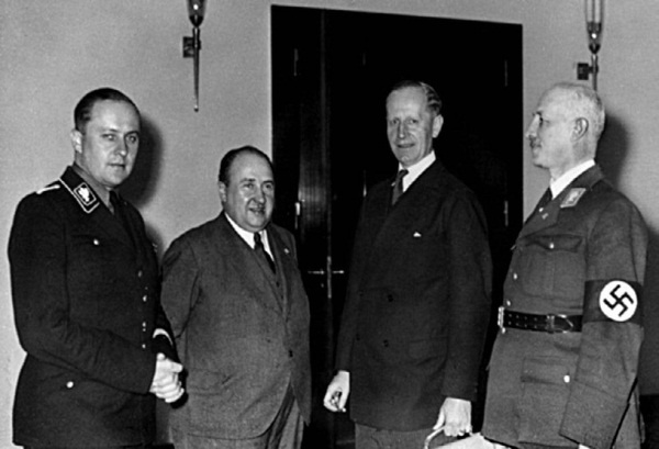 Иллюстрация к книге — Тайная миссия Третьего Рейха [i_058.jpg]