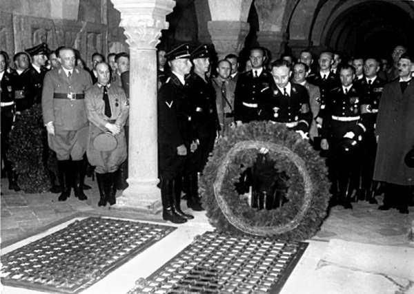 Иллюстрация к книге — Тайная миссия Третьего Рейха [i_090.jpg]