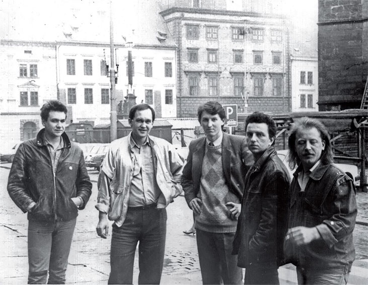 Иллюстрация к книге — Ебург [i_012.jpg]