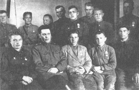 Иллюстрация к книге — Русские диверсанты против "кукушек" [i_032.jpg]