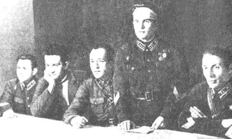 Иллюстрация к книге — Русские диверсанты против "кукушек" [i_049.jpg]