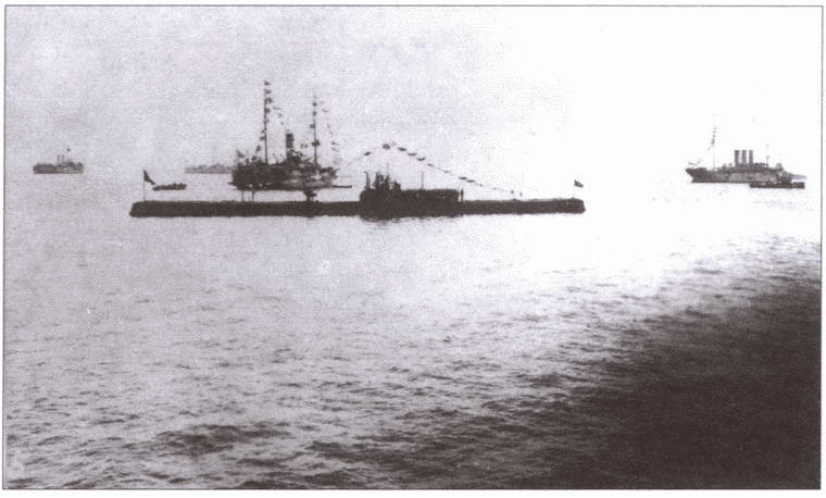 Иллюстрация к книге — Отсеки в огне [i_004.jpg]