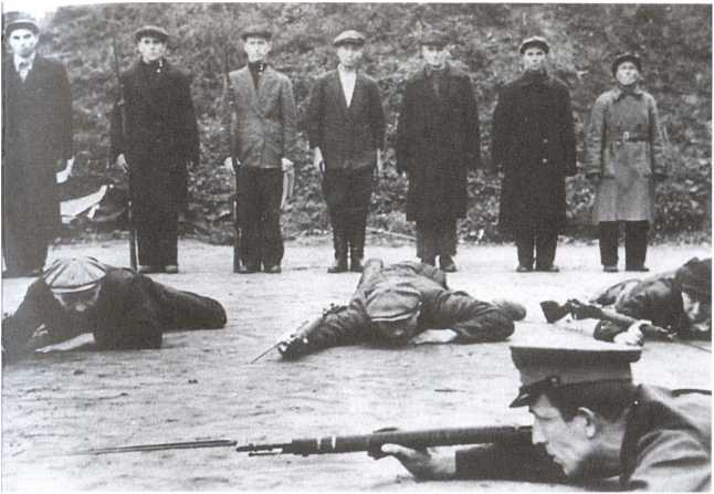 Иллюстрация к книге — Ложь от Советского Информбюро [i_010.jpg]