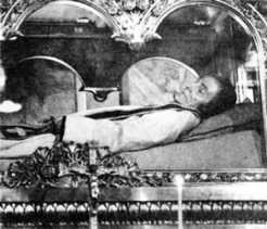 Иллюстрация к книге — Книга вампиров [i_046.jpg]