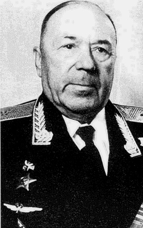 Иллюстрация к книге — Антисоветский роман [i_008.jpg]