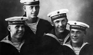 Иллюстрация к книге — Зенитная цитадель "Не тронь меня!" [i_011.jpg]