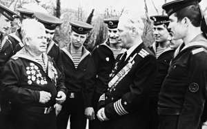 Иллюстрация к книге — Зенитная цитадель "Не тронь меня!" [i_033.jpg]