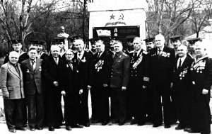 Иллюстрация к книге — Зенитная цитадель "Не тронь меня!" [i_034.jpg]