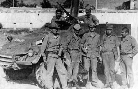 Иллюстрация к книге — Под Баграмом [i_038.jpg]