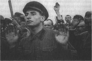 Иллюстрация к книге — 22 июня. Черный день календаря [i_022.jpg]