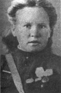 Иллюстрация к книге — "А зори здесь громкие". Женское лицо войны [i_012.jpg]