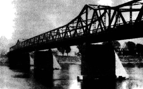 Иллюстрация к книге — Иной 1941. От границы до Ленинграда [i_038.jpg]