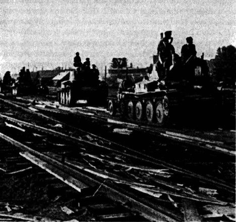 Иллюстрация к книге — Иной 1941. От границы до Ленинграда [i_042.jpg]