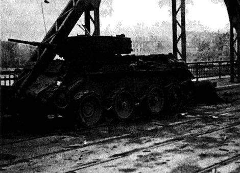 Иллюстрация к книге — Иной 1941. От границы до Ленинграда [i_043.jpg]