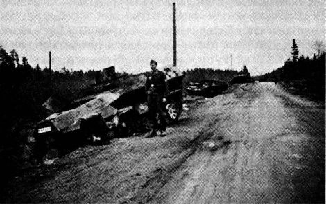 Иллюстрация к книге — Иной 1941. От границы до Ленинграда [i_080.jpg]