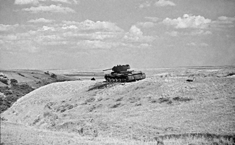 Иллюстрация к книге — Неизвестный Сталинград. Как перевирают историю [i_011.jpg]